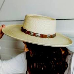 Charlie 1 straw hat